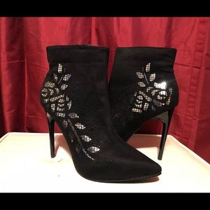 XOXO Footwear/ Black ankle boots